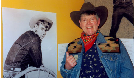 Will Hutchins remember his “Sugarfoot” image at a 2003 Hoover Presidential Library exhibit and western symposium staged by Boyd Magers.