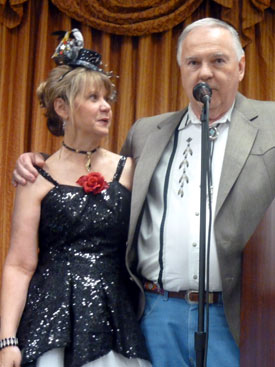 For all her untiring work in pre-festival organization, Boyd Magers believes Bonnie Boyd and her tireless efforts belong on a pedestal, so at the banquet this year Boyd presented Bonnie with her own personal “pedestal”. 