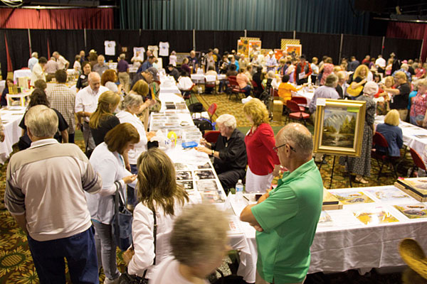 The Sam’s Town location afforded the festival an enormous dealer’s room. (above and below)