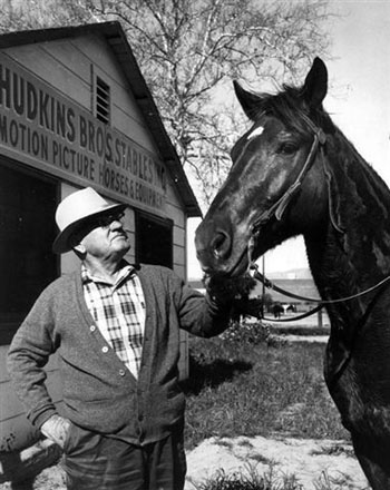 Ace Hudkins at Hudkins Brothers Stables. Date unknown. Hudkins Bros., located near Warner Bros., began renting horses to movies in the '30s. (Thanx to Sam Lawson, Pat Mefford.)