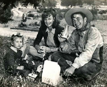 Noah Beery Jr. with his wife Maxine and their daughter. Not sure if this is daughter Muffett or Melissa. (Thanx to Bobby Copeland.)