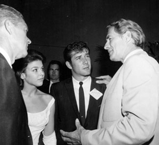 Jock Mahoney tells a few Tarzan stories to Bill Williams, Patti Lyons and Robert Fuller in 1962. (Thanx to Terry Cutts.)